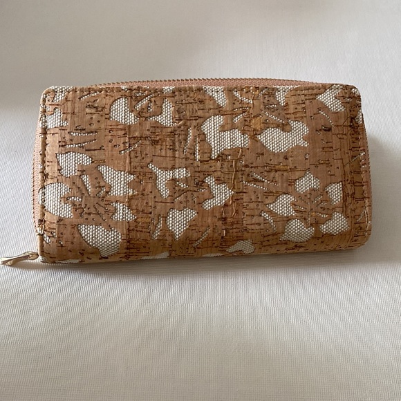 Cork Wallet - Picture 3 of 3